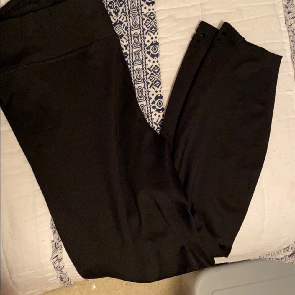 Joylab XL black 3/4 leggings